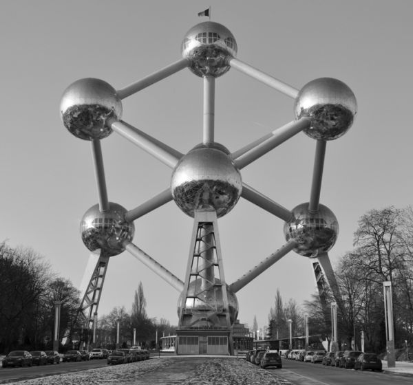 Atomium, Brysselin maailmannäyttelyä varten rakennettu maamerkki